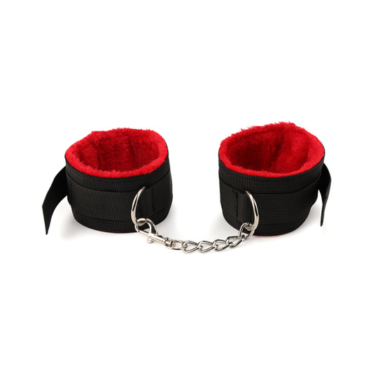 Luxury Cuffs – Zachte BDSM Handboeien met Ketting